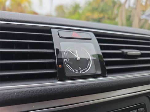 Used 2015 Volkswagen Passat 1.8T Limited Edition image 21