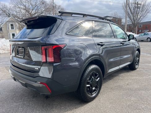 Certified 2025 Kia Sorento SX Prestige image 5