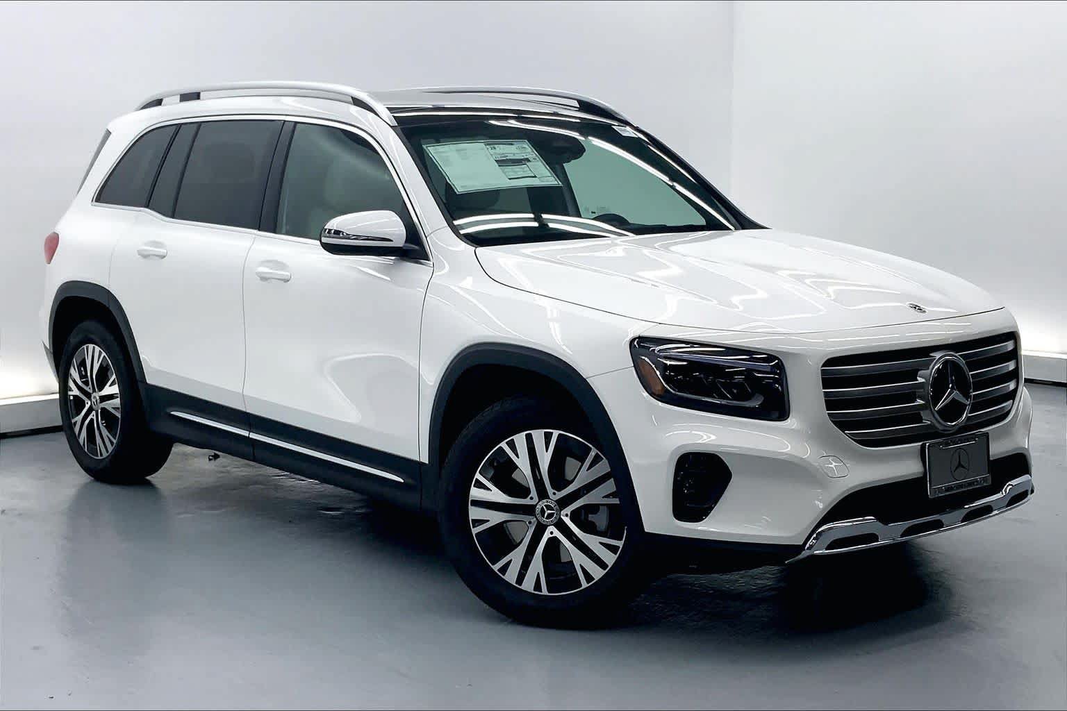 Used 2026 Mercedes-Benz GLB 250 image 4