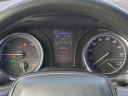 Used 2020 Toyota Camry LE image 23