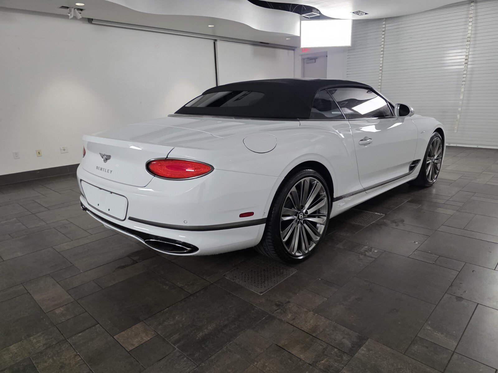Used 2024 Bentley Continental GT Speed AWD/4WD image 25