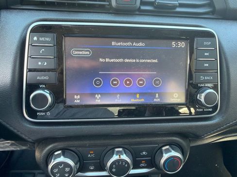 Used 2023 Nissan Versa S w/ Trunk Package FWD image 10