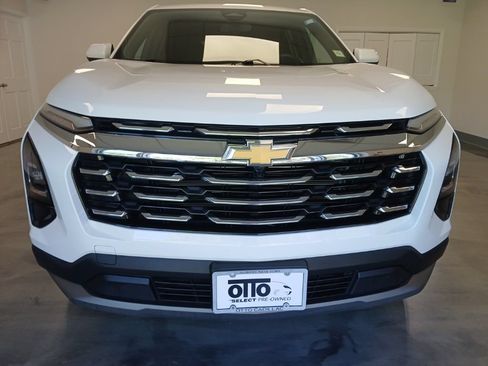 Used 2025 Chevrolet Equinox LT FWD image 5