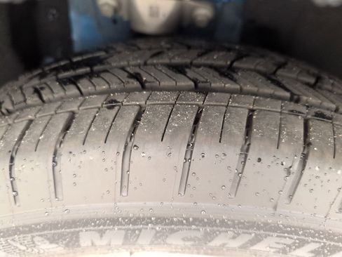 Certified 2025 Ford Mustang Mach-E Select w/ Comfort Package Lite image 22