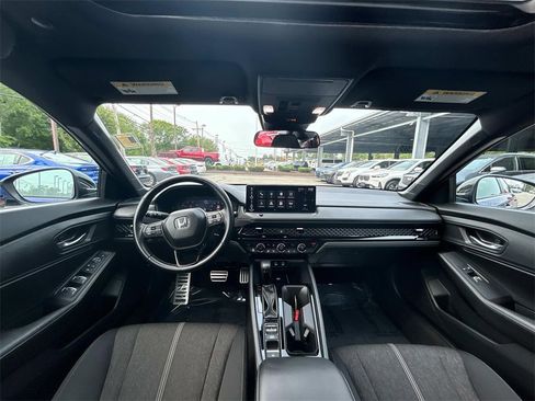 Used 2025 Honda Accord Sport image 16