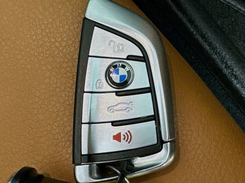Used 2020 BMW 540i xDrive w/ Premium Package AWD/4WD image 39