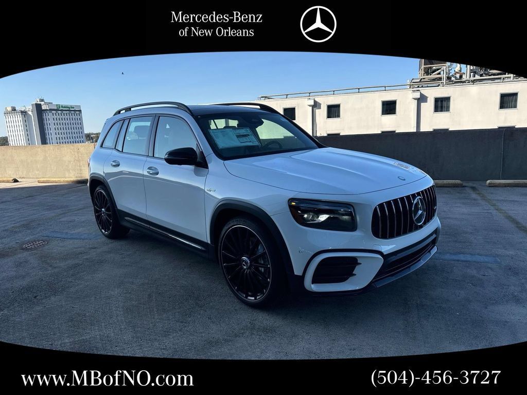 New 2025 Mercedes-Benz GLB 35 AMG 4MATIC image 1