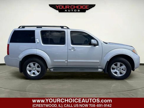Used 2012 Nissan Pathfinder SV AWD/4WD image 6