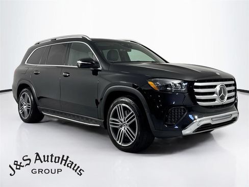 Used 2025 Mercedes-Benz GLS 450 4MATIC image 1
