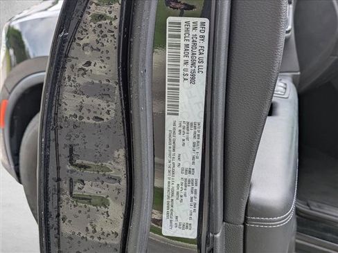Used 2022 Dodge Durango SXT AWD/4WD image 15