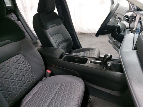 New 2026 Nissan Kicks SV image 10