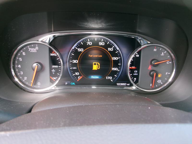 Used 2017 GMC Acadia Denali w/ Technology Package FWD image 4