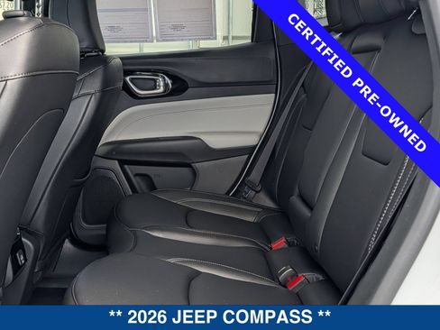 Used 2026 Jeep Compass Limited AWD/4WD image 16