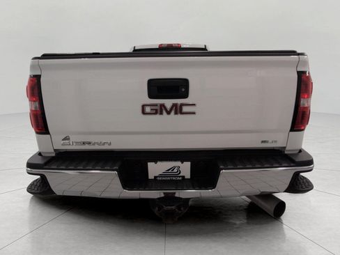 Used 2019 GMC Sierra 2500 SLE w/ SLE Preferred Package AWD/4WD image 24