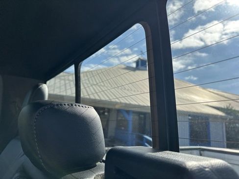 Used 2023 Ford F150 Lariat w/ Equipment Group 502A High image 41