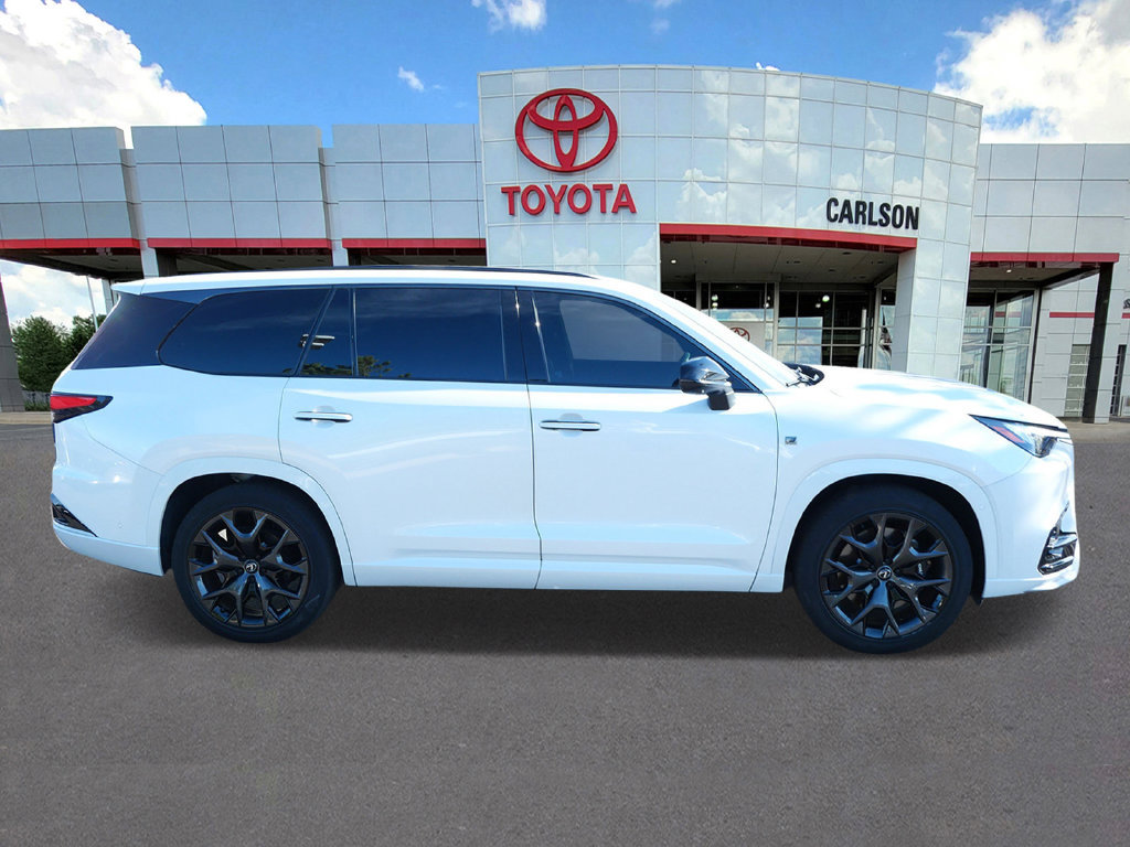 Used 2024 Lexus TX 500h AWD w/ Technology Package image 4