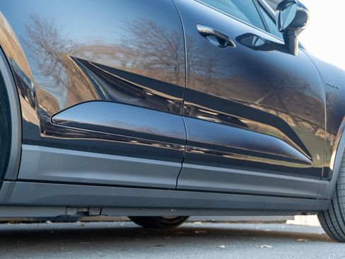 New 2026 Porsche Macan 4 Electric image 37