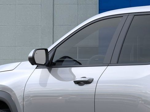 New 2026 Chevrolet Equinox LT w/ Convenience Package II FWD image 12