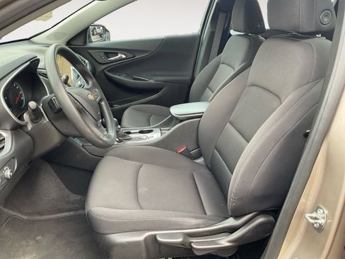 Used 2024 Chevrolet Malibu LS FWD image 9