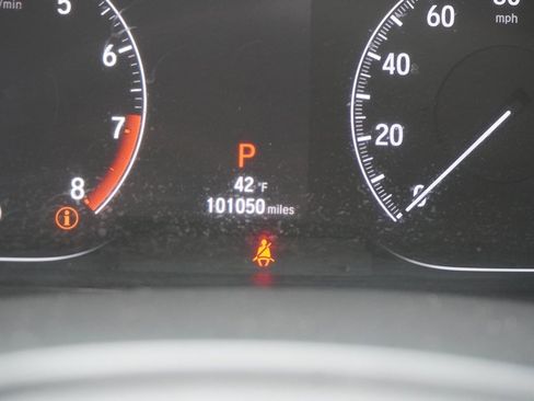 Used 2019 Honda Accord Sport image 11