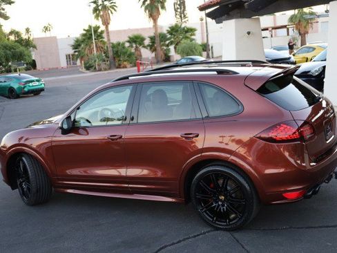 Used 2013 Porsche Cayenne GTS image 16