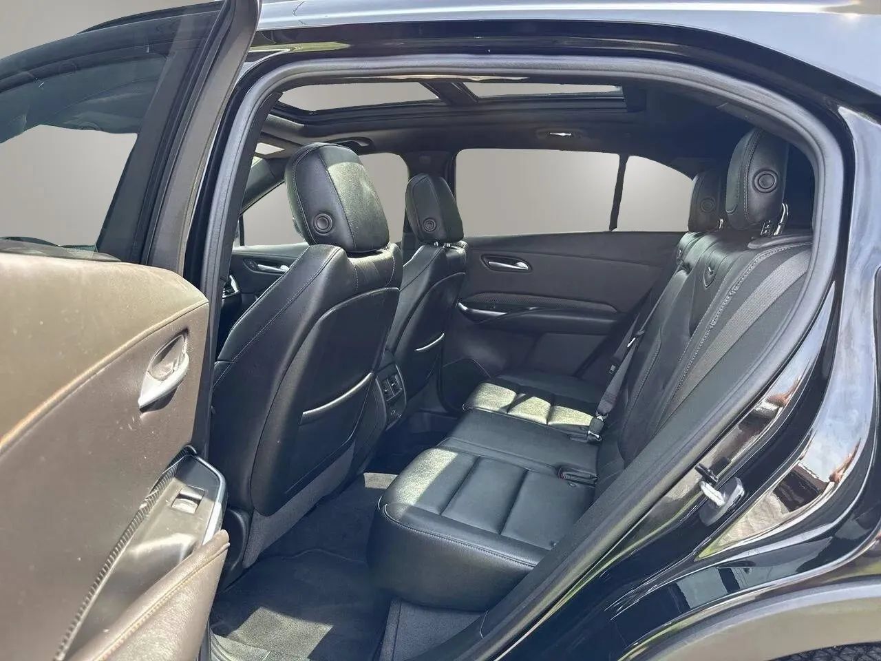 Used 2023 Cadillac XT4 Sport AWD/4WD image 21