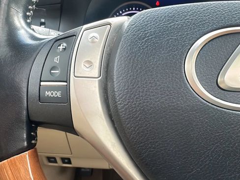 Used 2013 Lexus ES 300h w/ Luxury Pkg FWD image 27