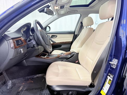 Used 2011 BMW 328i xDrive 328i xDrive Sedan 4D image 12