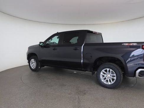 Used 2022 Chevrolet Silverado 1500 LT AWD/4WD image 10