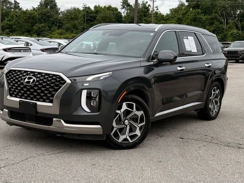 Used 2022 Hyundai Palisade Calligraphy w/ Cargo Package FWD image 3