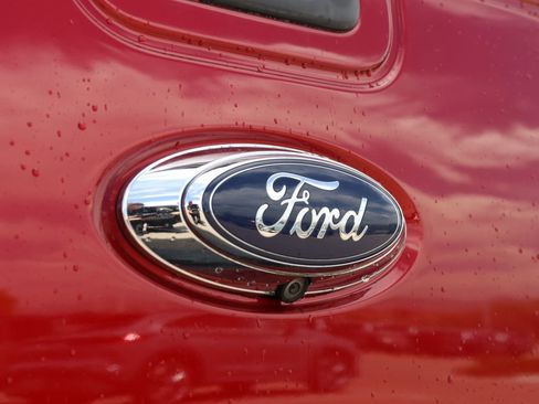 Used 2016 Ford F350 King Ranch w/ FX4 Off-Road Package AWD/4WD image 13