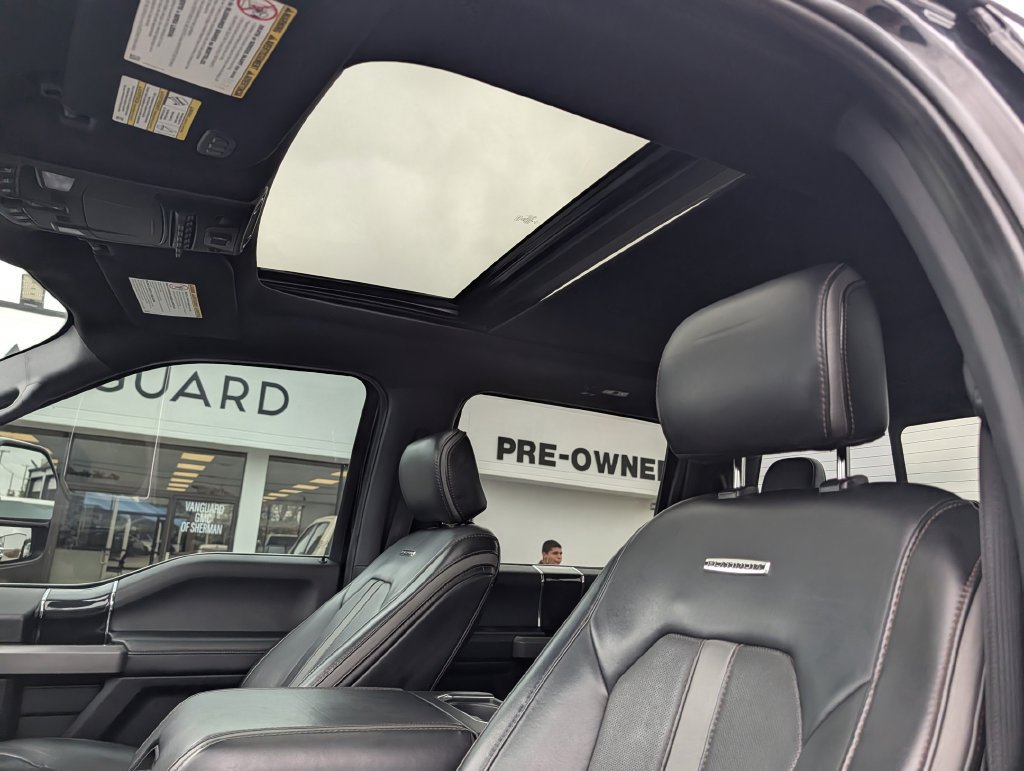 Used 2020 Ford F350 Platinum w/ Tremor Off-Road Package AWD/4WD image 28
