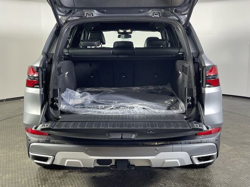 New 2026 BMW X5 xDrive40i w/ Climate Comfort Package image 8