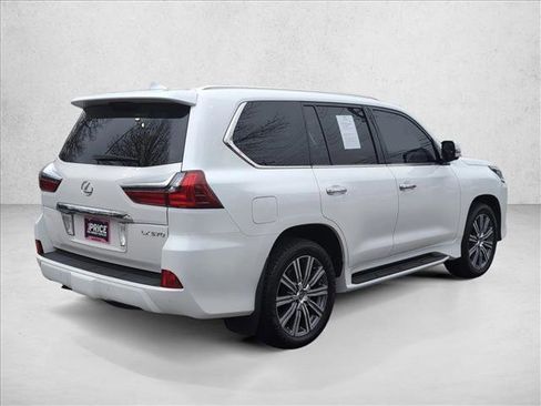 Used 2016 Lexus LX 570 4WD w/ Luxury Package image 5