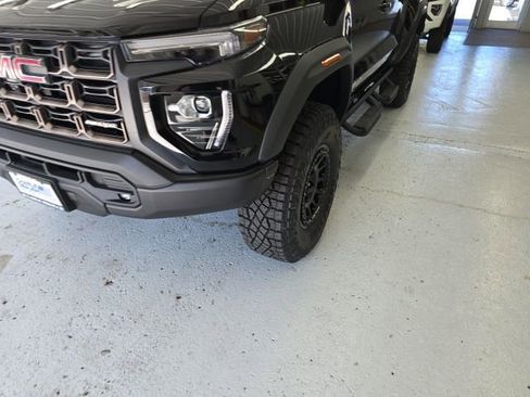 New 2024 GMC Canyon AT4X w/ AT4X AEV Edition AWD/4WD image 5
