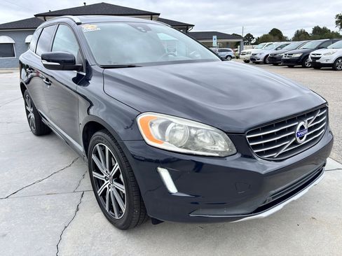 Used 2016 Volvo XC60 T5 Premier w/ Proximity Package image 2