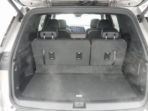 New 2026 Chevrolet Traverse Z71 w/ Enhanced Driving Package image 29