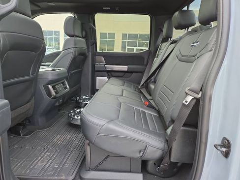 Used 2026 Ford F450 Platinum w/ FX4 Off-Road Package AWD/4WD image 31