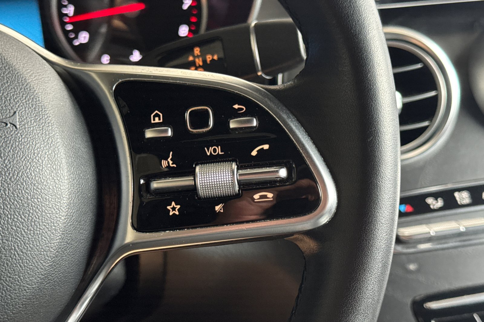 Certified 2021 Mercedes-Benz GLC 300 4MATIC image 30