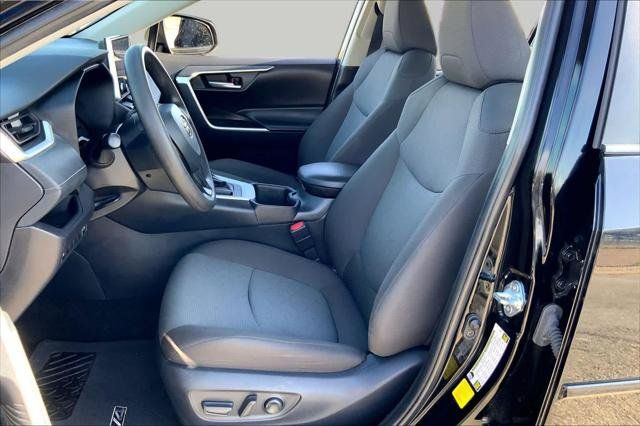 Certified 2025 Toyota RAV4 XLE w/ Convenience Package FWD image 8