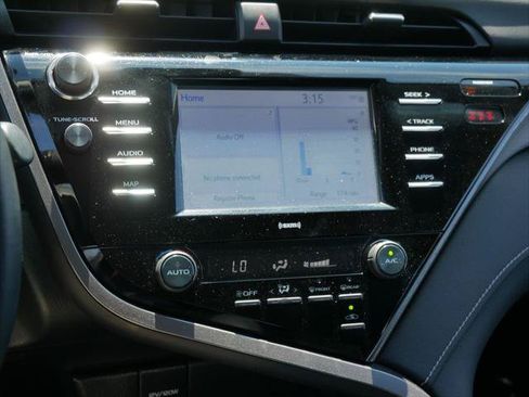 Certified 2020 Toyota Camry SE FWD image 17