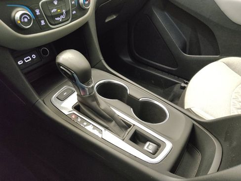 Used 2022 Chevrolet Equinox LS image 26