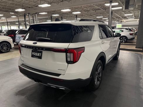 Used 2025 Ford Explorer Active w/ Active Comfort Package AWD/4WD image 4