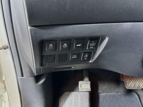 Used 2013 Nissan Pathfinder Platinum w/ Platinum Premium Pkg AWD/4WD image 8