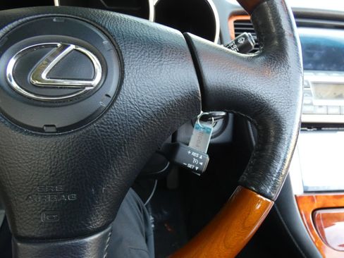 Used 2006 Lexus SC 430 Convertible RWD image 55