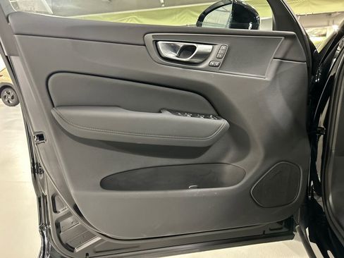 Used 2026 Volvo XC60 B5 Plus w/ Protection Package Premier AWD/4WD image 9