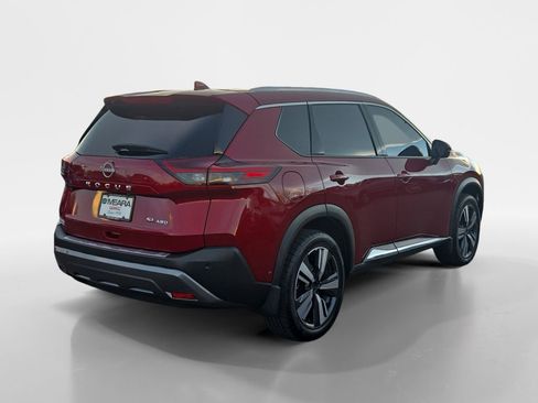 Used 2023 Nissan Rogue SL w/ SL Premium Package image 5