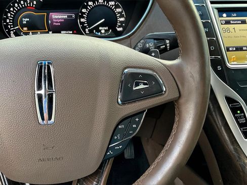 Used 2016 Lincoln MKX Reserve w/ Climate Package image 19