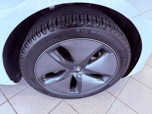 Used 2019 Tesla Model 3 Long Range image 15