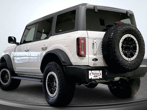 Used 2024 Ford Bronco Outer Banks w/ Sasquatch Package image 14